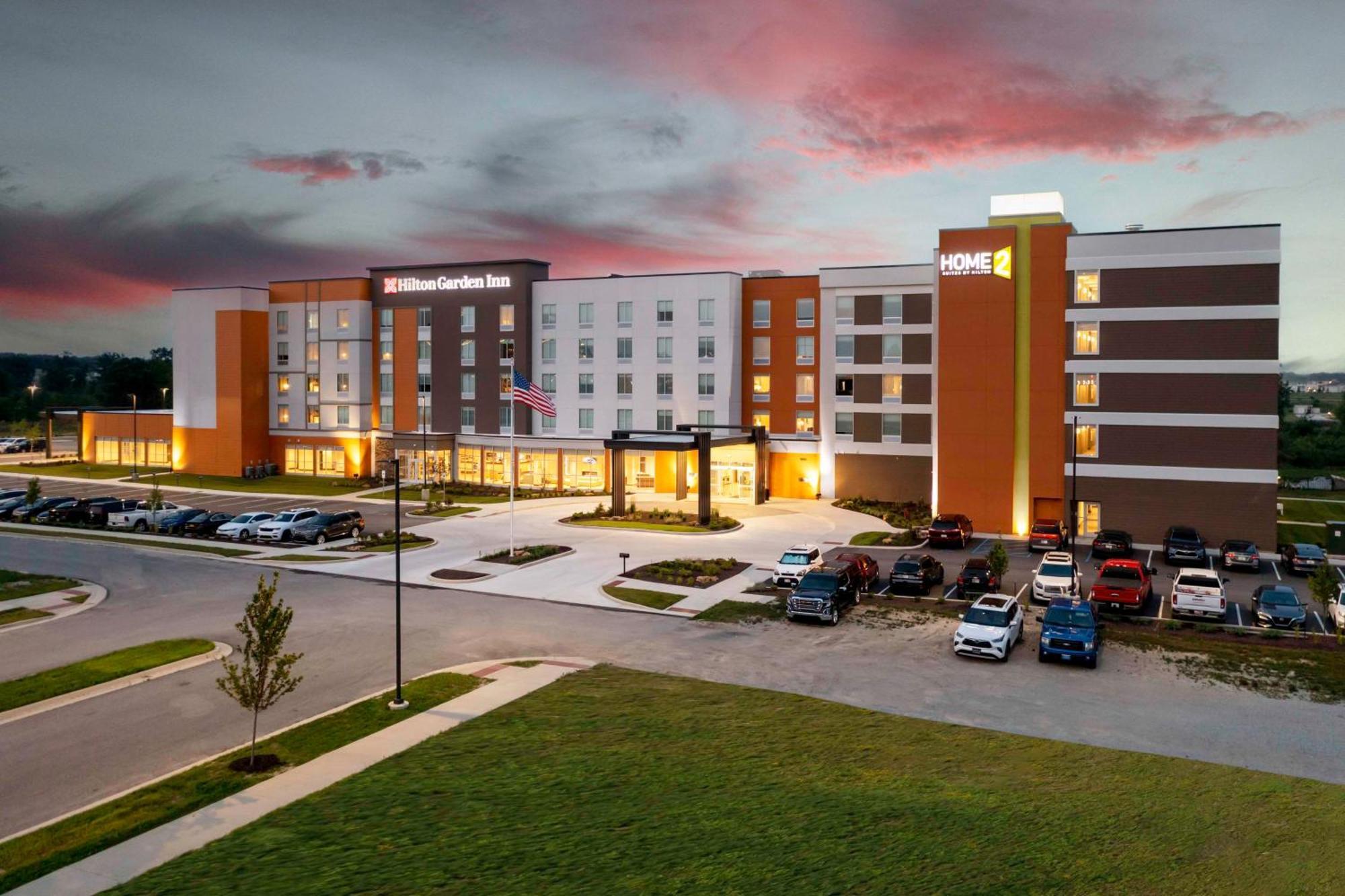 Hilton Garden Inn By Hilton Fort Wayne North Sunnybrook Acres Bagian luar foto