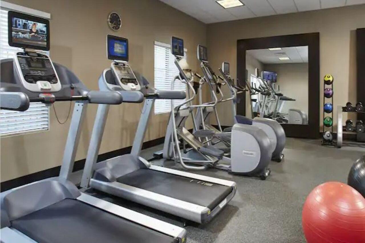 Hilton Garden Inn By Hilton Fort Wayne North Sunnybrook Acres Bagian luar foto